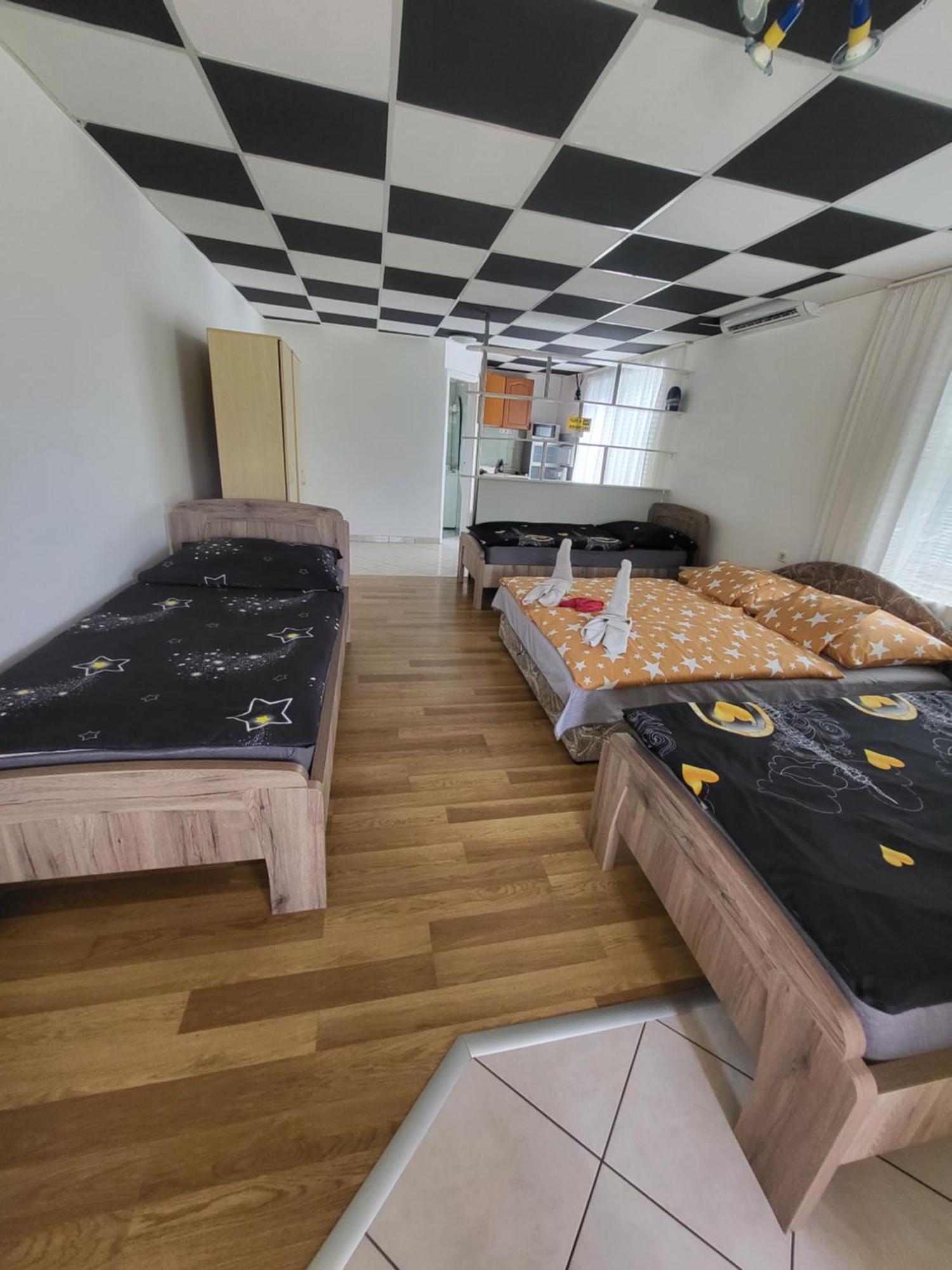 Napsugar Vendeghaz Apartment ทิสเซาอีแวรอช ภายนอก รูปภาพ