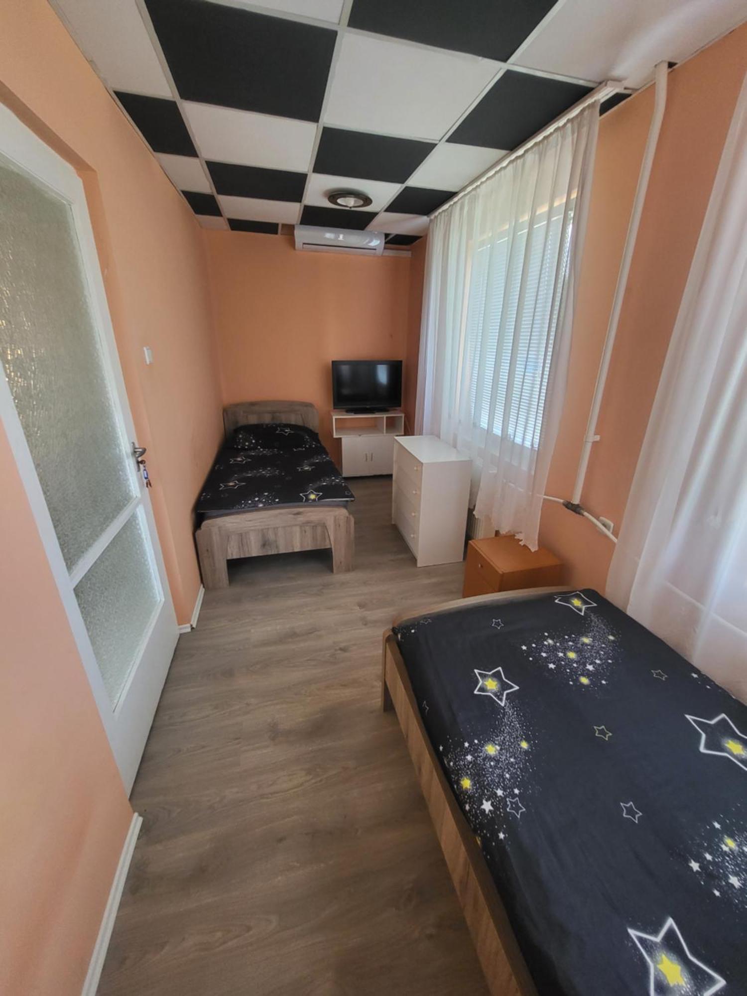 Napsugar Vendeghaz Apartment ทิสเซาอีแวรอช ห้อง รูปภาพ